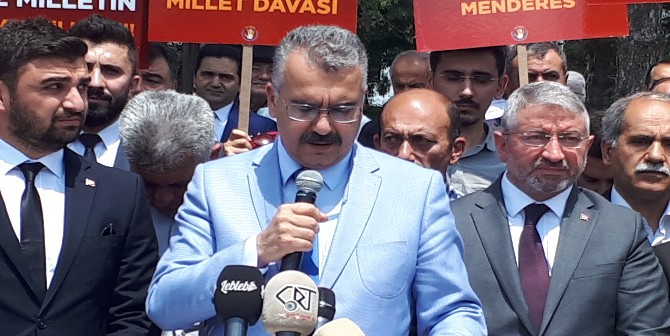 “27 Mayıs Tarihte Kara Bir Lekedir”