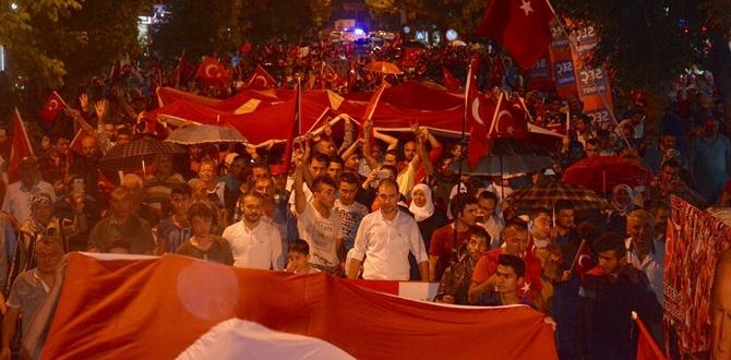 “Bugün Hürriyet Meydanına Bekliyoruz”