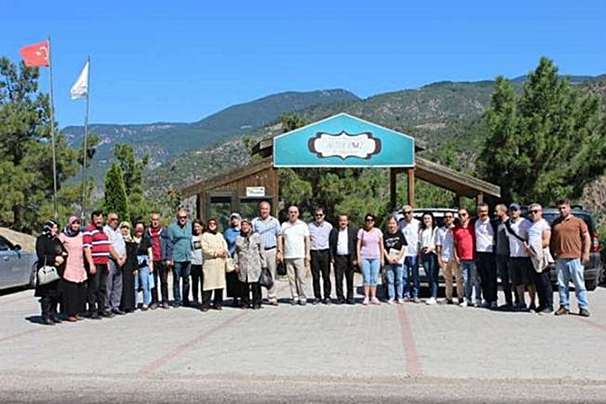 Gazeteciler Altın Koz’da Stres Attı