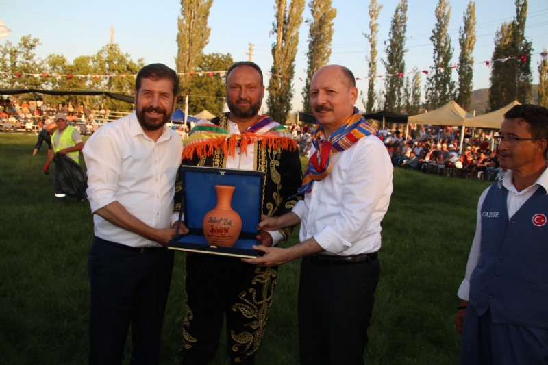 Ünal Karaman İkinci Oldu