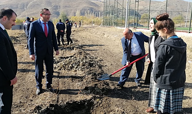 Bayat’ta, “Geleceğe Nefes” Oldular