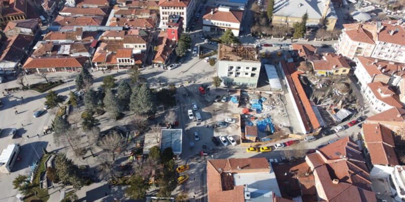 Eski Halkbank Binası Cuma Günü Yıkılıyor