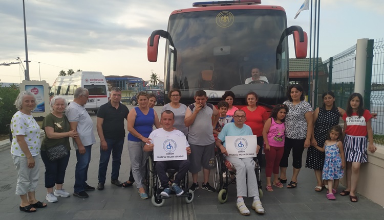 Engelsiz Yaşam Derneği Günübirlik Gezi Düzenledi
