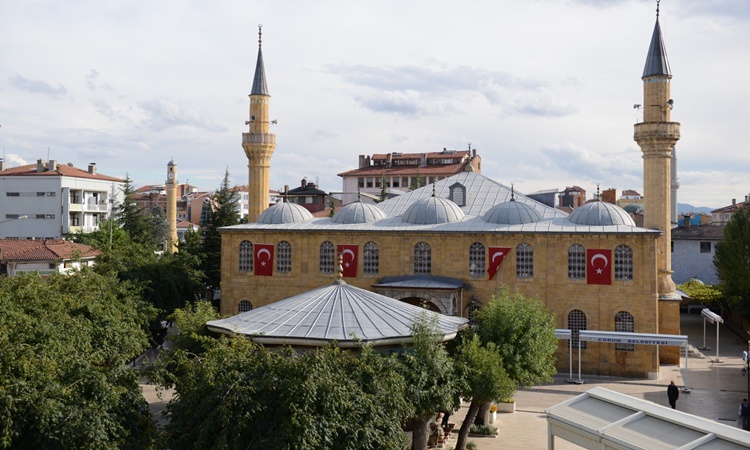 Ulu Cami Bahçesinde Çevre Düzenlemesi Yapılacak