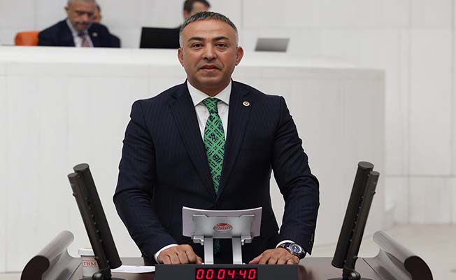 Tahtasız, Bitmeyen Projeleri Eleştirdi