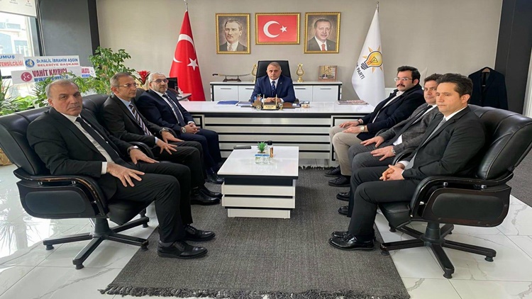 “Tarafsızlığını Yitirmiştir Derhal İstifa Etmelidir”