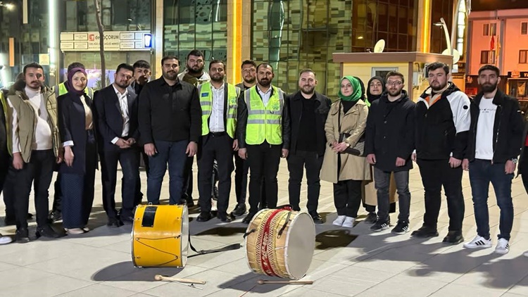 AK Gençlik Sahur Vaktinde Sahada
