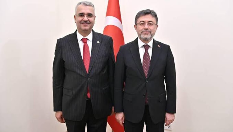 “Çiftçimizin Yanındayız, Devletimiz Tüm İmkanlarıyla Sahada”