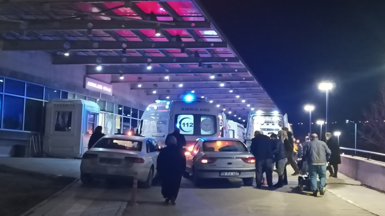 Kız Yurdu’ nda Öğrenciler Yemekten Zehirlendi