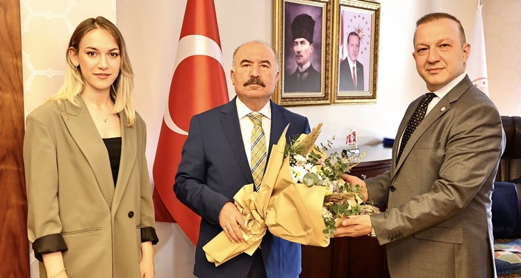 Çorum Eczacı Odası Heyetinden Vali Çalgan’a Ziyaret