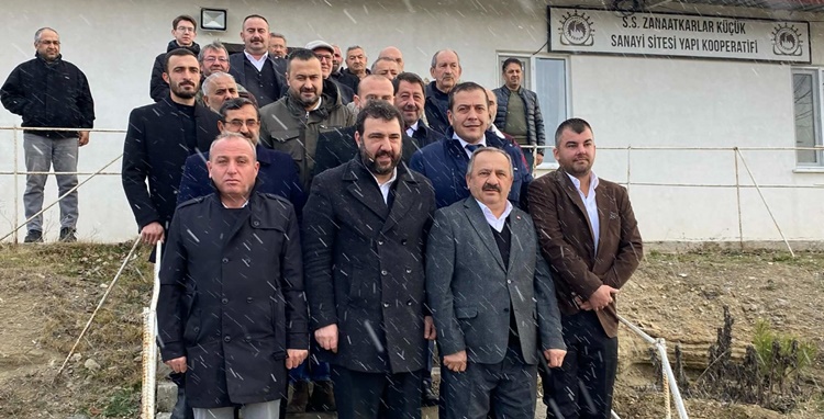 Şehzade Osmanoğlu, Zanaatkarlar Sitesi’ni Ziyaret Etti