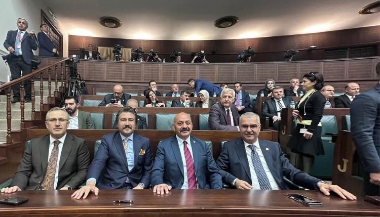 Başkan İsbir Gazi Meclis’te…