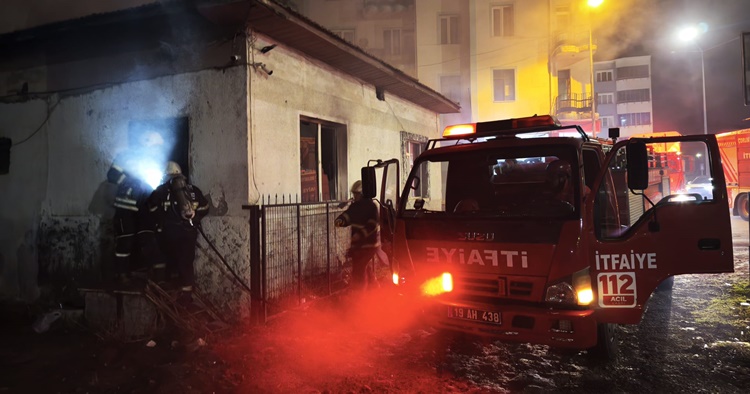İtfaiye 2025’te 922 Yangına Müdahale Etti