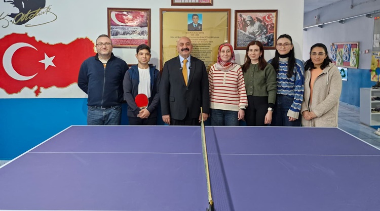 İsbir’den Masa Tenisi Hediyesi