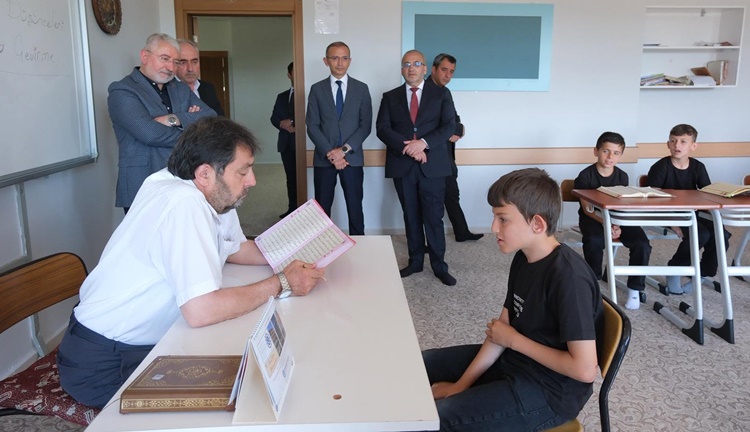 Başkan Aşgın ve Milli Eğitim Müdürü Çağlar’dan Hafız Öğrencilere Ziyaret