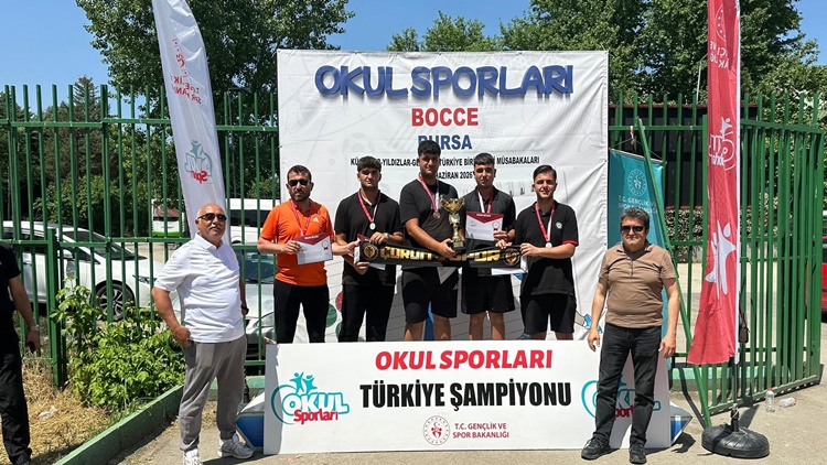 Cumhuriyet Anadolu Lisesi Türkiye Şampiyonu Oldu
