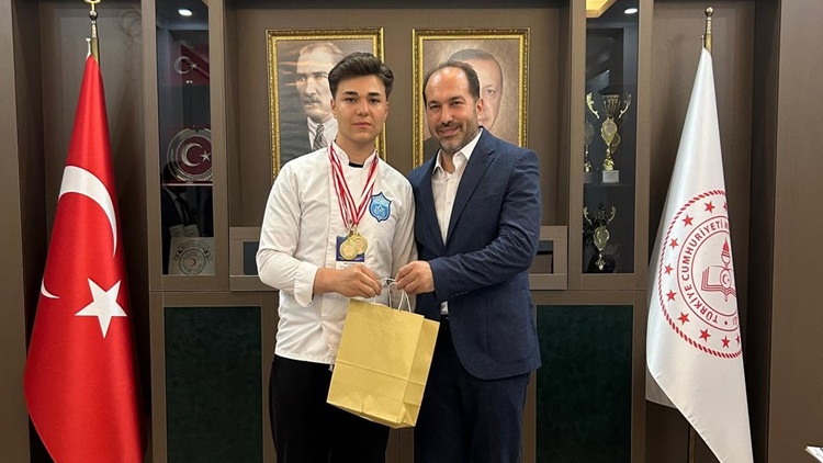 Kargılı Genç Şef Dünya Mutfağında Zirveye Çıktı